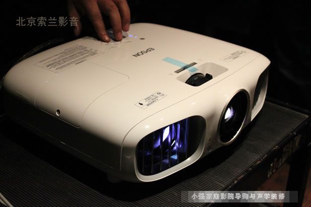 愛(ài)普生3020 愛(ài)普生3D投影機(jī)