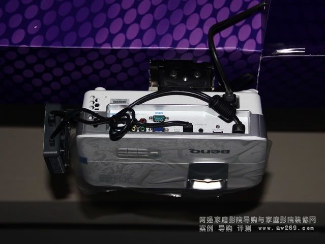 明基W1075投影機(jī) 無(wú)線接收模塊