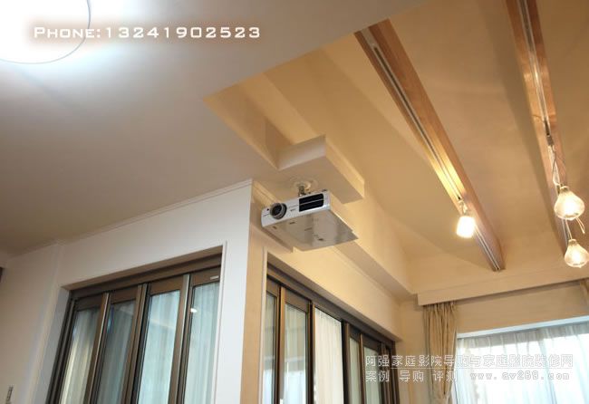 愛普生高清投影機