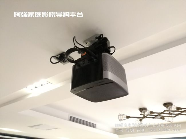 極米投影機(jī)